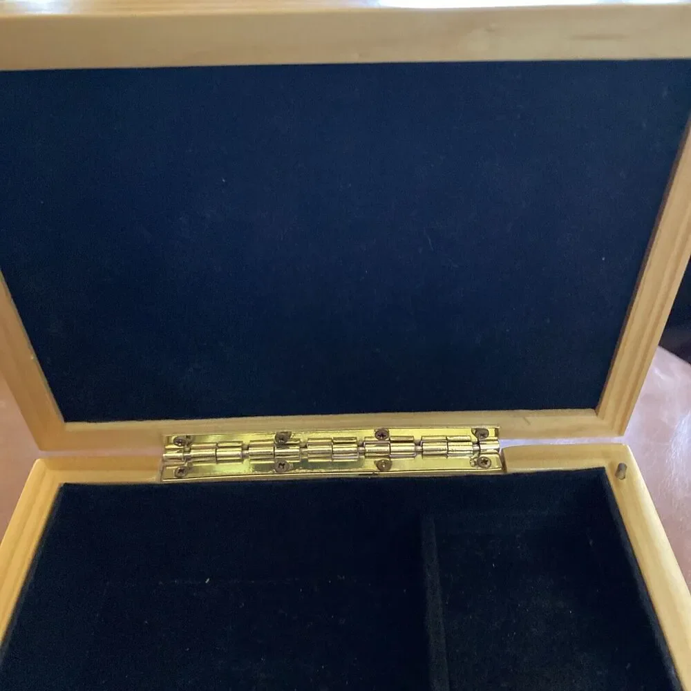 Hebrew Jewish Hamsa Blessing Music Jewelry Box